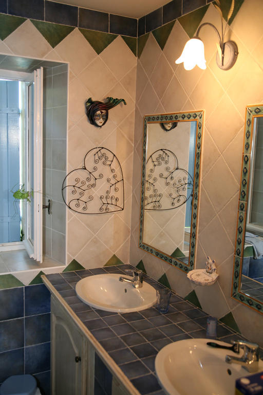 Mas Des Sources Hotel Visan Quarto foto